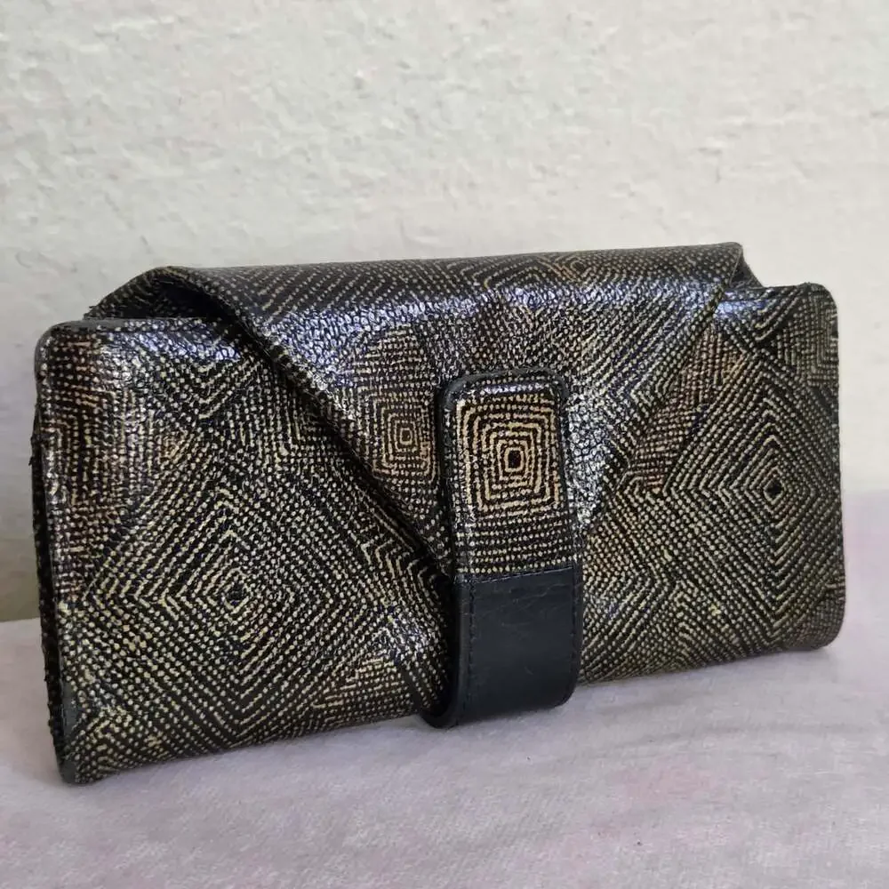 Hiroko Hayashi Black and Gold Geometric Genuine Leather Wallet Clutch